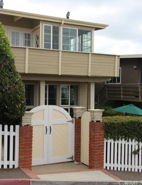 299 Beverly St, Laguna Beach, CA 92651