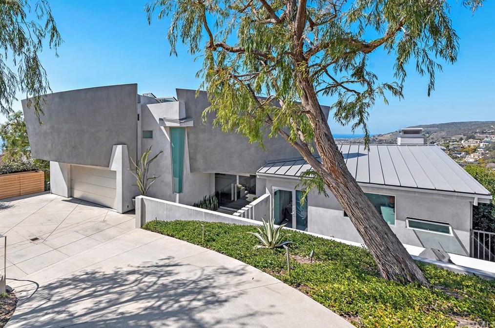 727 Bayview Pl, Laguna Beach, CA 92651-2601