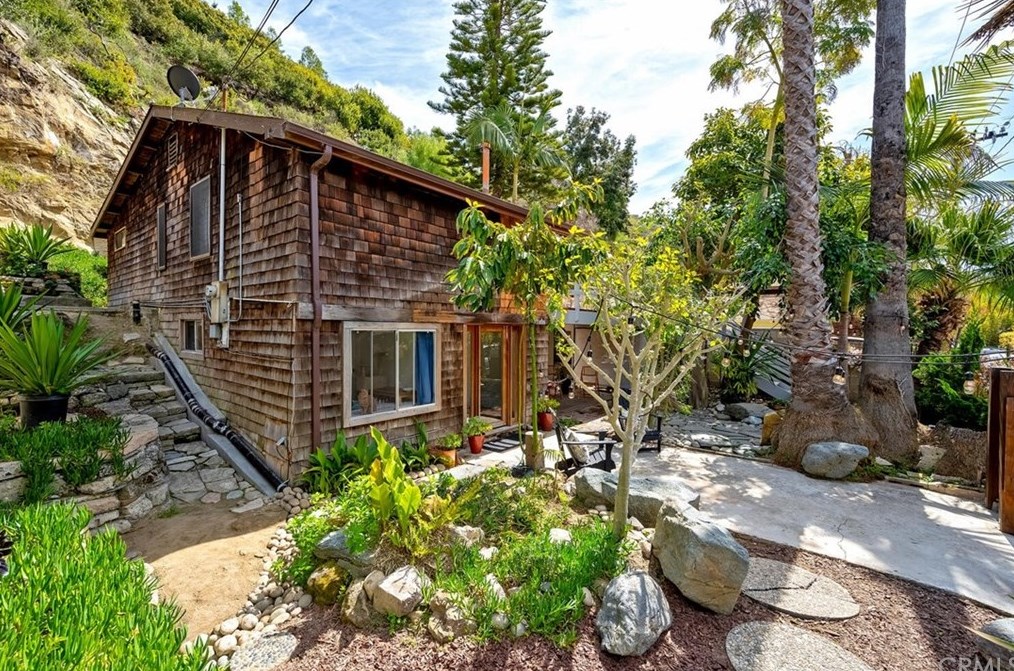 1553 Arroyo Dr, Laguna Beach, CA 92651-1101