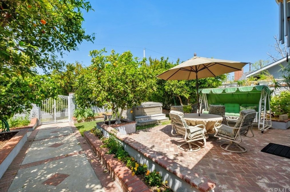 11682 Kensington Rd, Los Alamitos, CA 90720