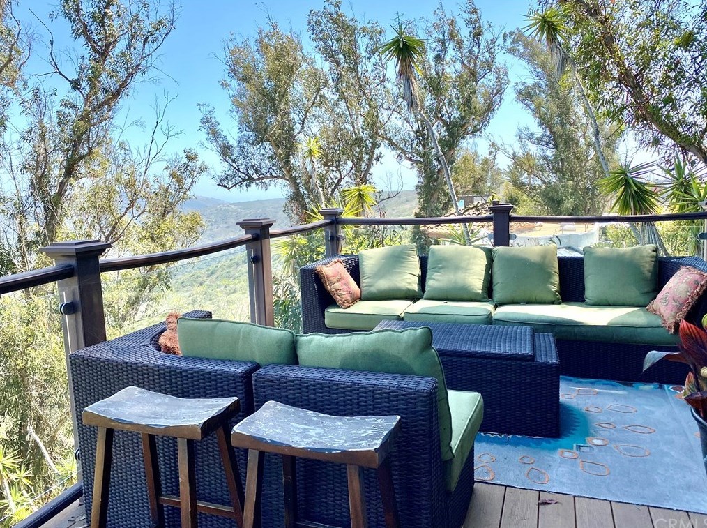 28902 Top Of The World Dr, Laguna Beach CA  92651-2058 exterior
