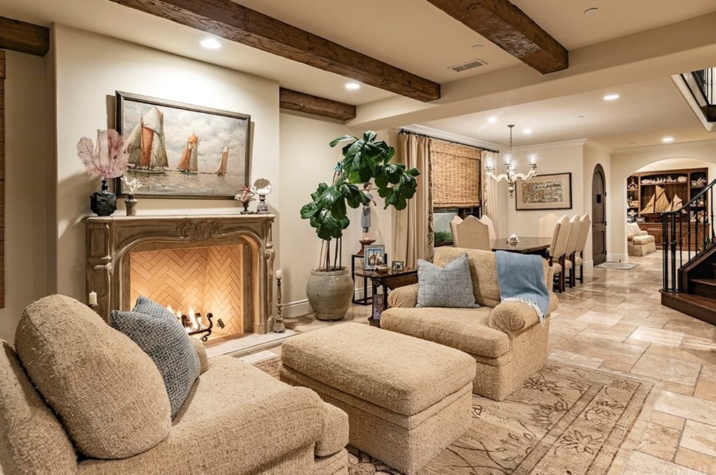 1018 W Oceanfront, Newport Beach, CA 92661