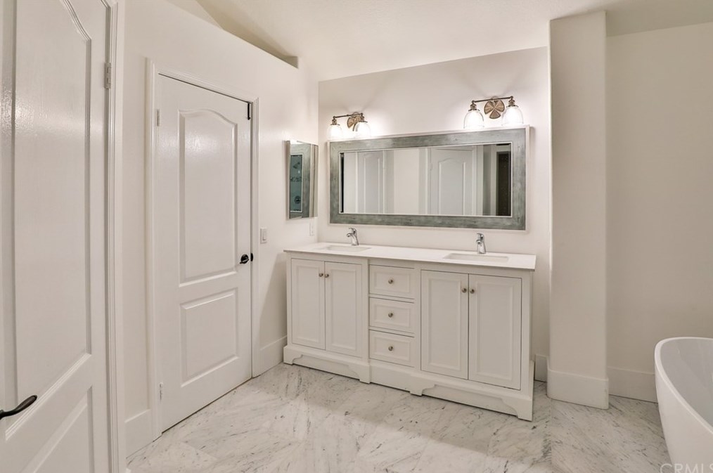 5 Anacapri, Laguna Beach CA  92677-8630 exterior