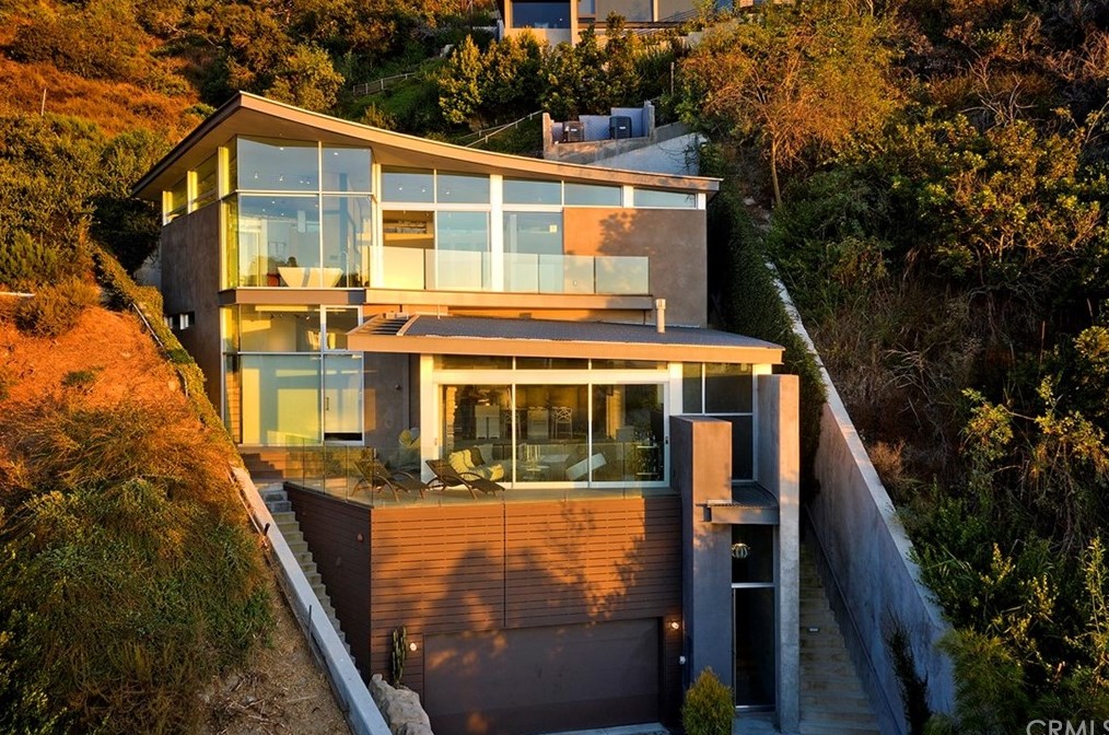 812 Gainsborough Dr, Laguna Beach, CA 92651-3472