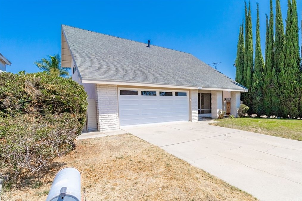 25891 Evergreen Rd, Laguna Beach, CA 92653-5401