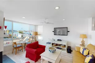 510 1/2 S Bay Front, Newport Beach, CA 92662 - Photo 4