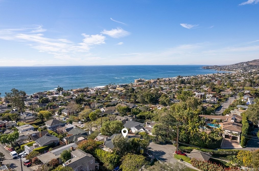 489 Diamond St, Laguna Beach, CA 92651-3613