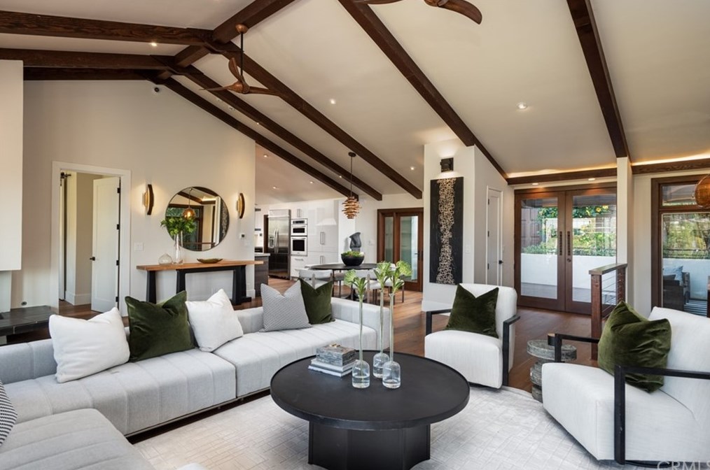 247 Emerald Bay, Laguna Beach CA  92651-1210 exterior