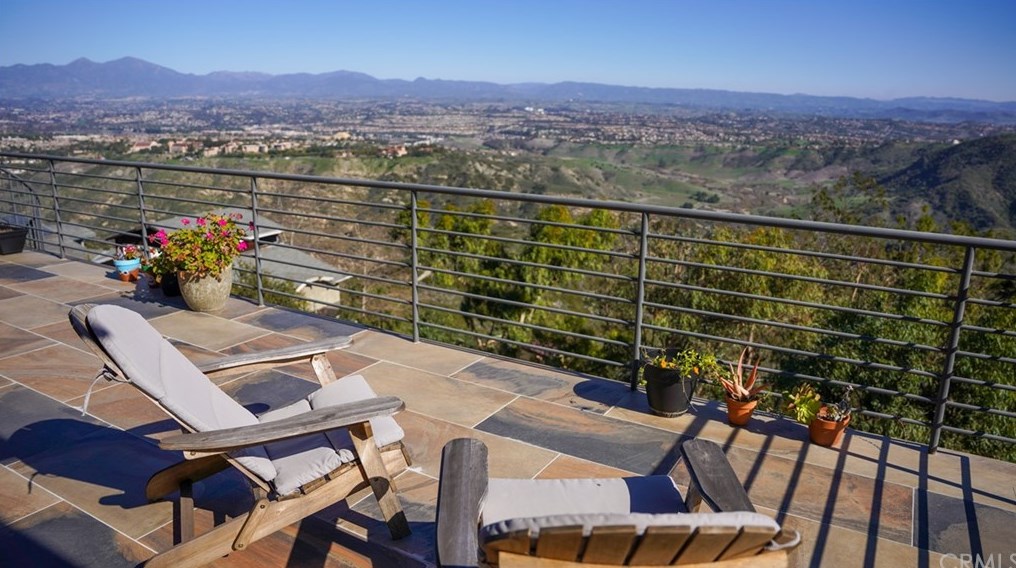 28792 Top Of The World Dr, Laguna Beach, CA 92651-2071