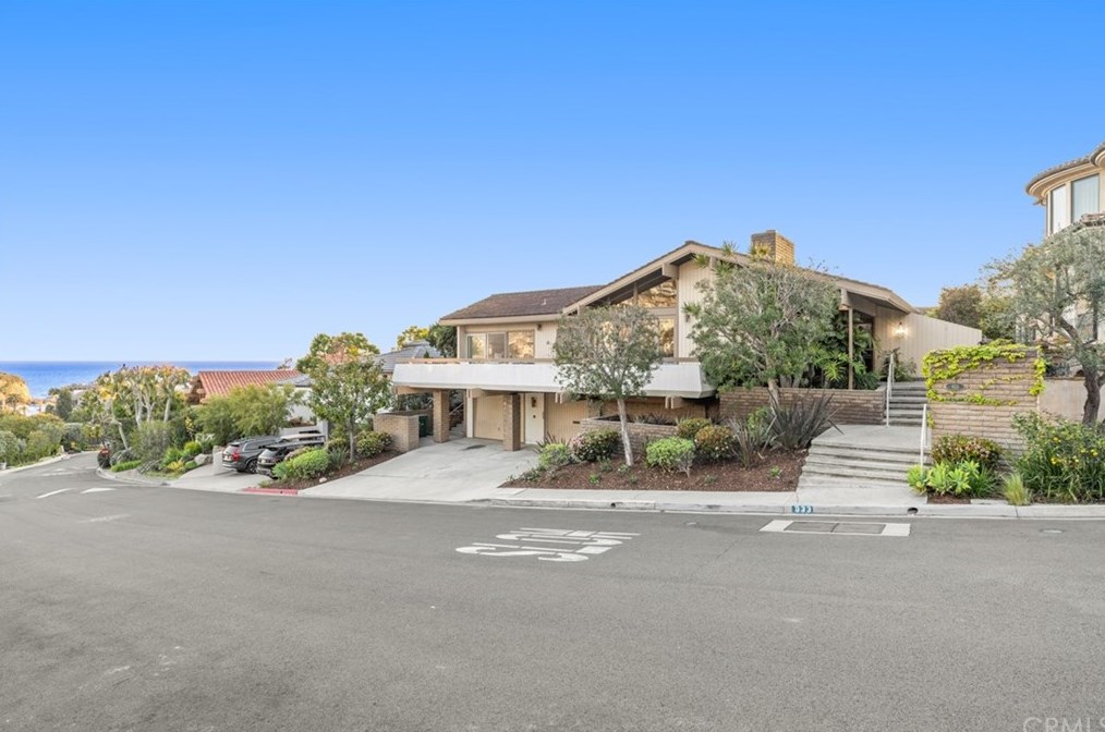 933 Emerald Bay, Laguna Beach, CA 92651