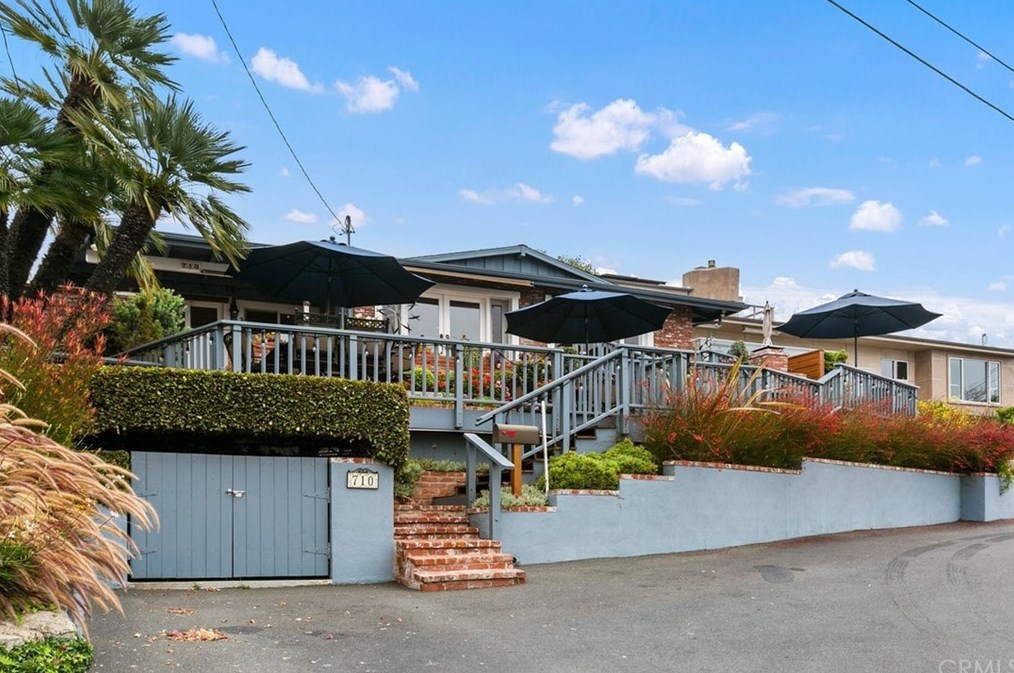 710 Oak St, Laguna Beach, CA 92651-2922