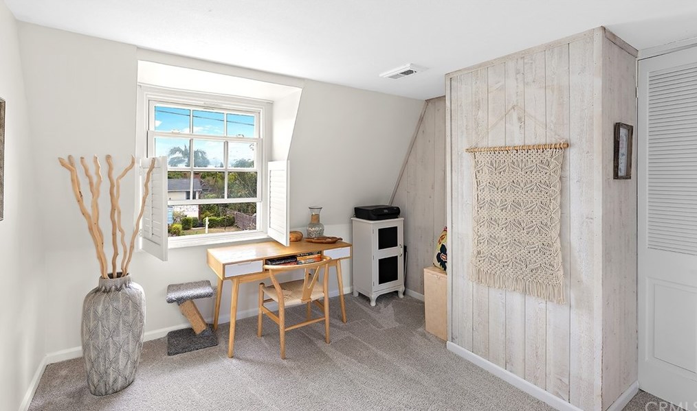626 Anita St, Laguna Beach CA  92651-2906 exterior