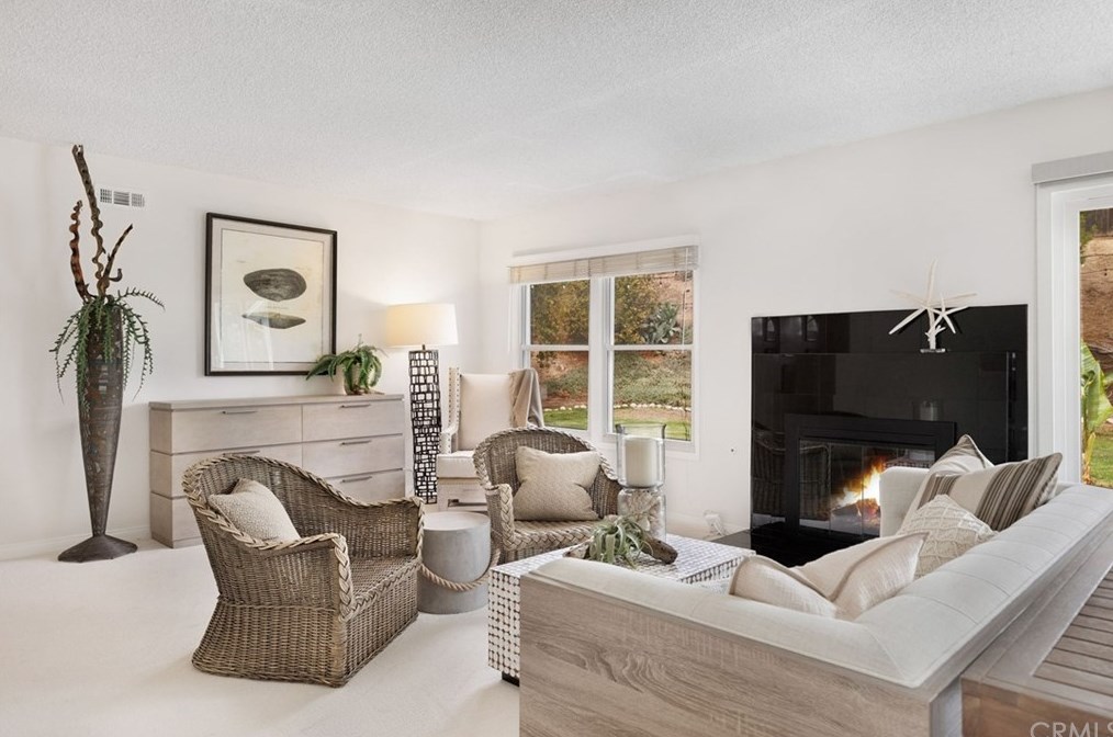 2927 Paper Ln, Newport Beach, CA 92660