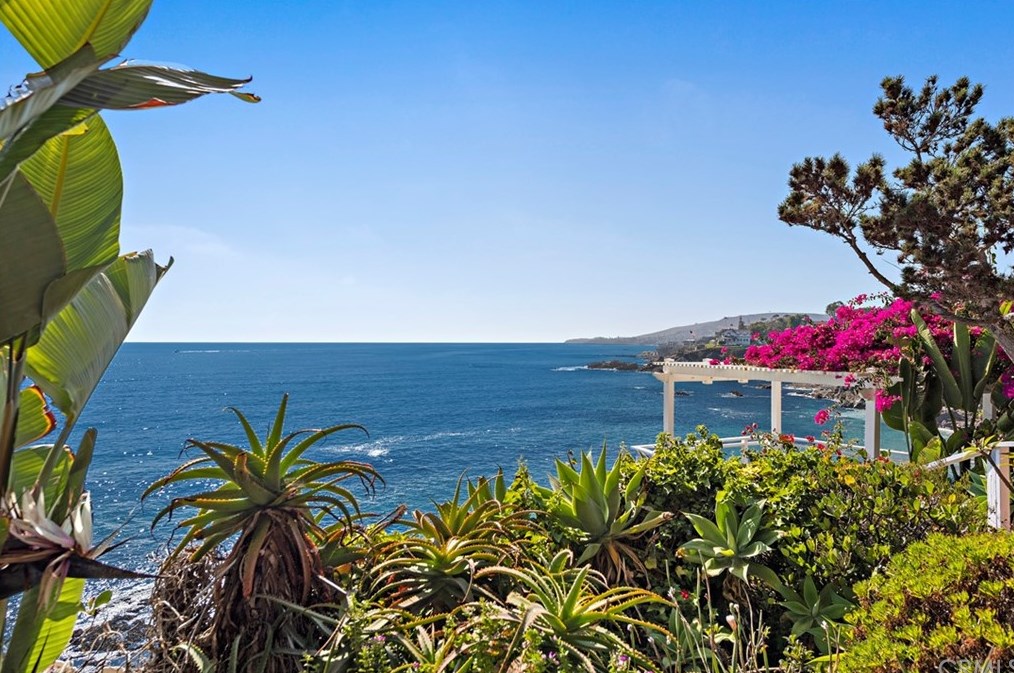 3 Rockledge Rd, Laguna Beach CA  92651-3944 exterior