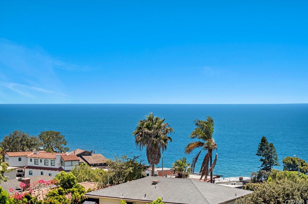 2845 Rounsevel, Laguna Beach, CA 92651