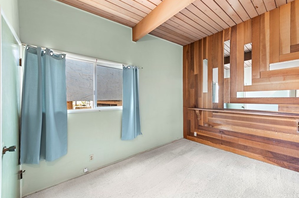 2845 Rounsevel Ter, Laguna Beach CA  92651-4127 exterior