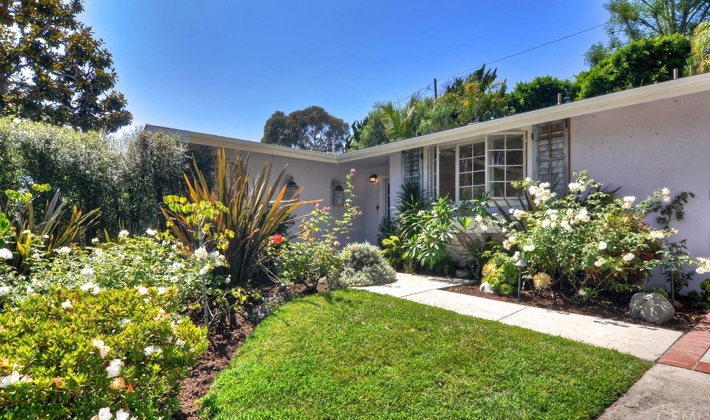 454 Arroyo Chico, Laguna Beach, CA 92651-2541