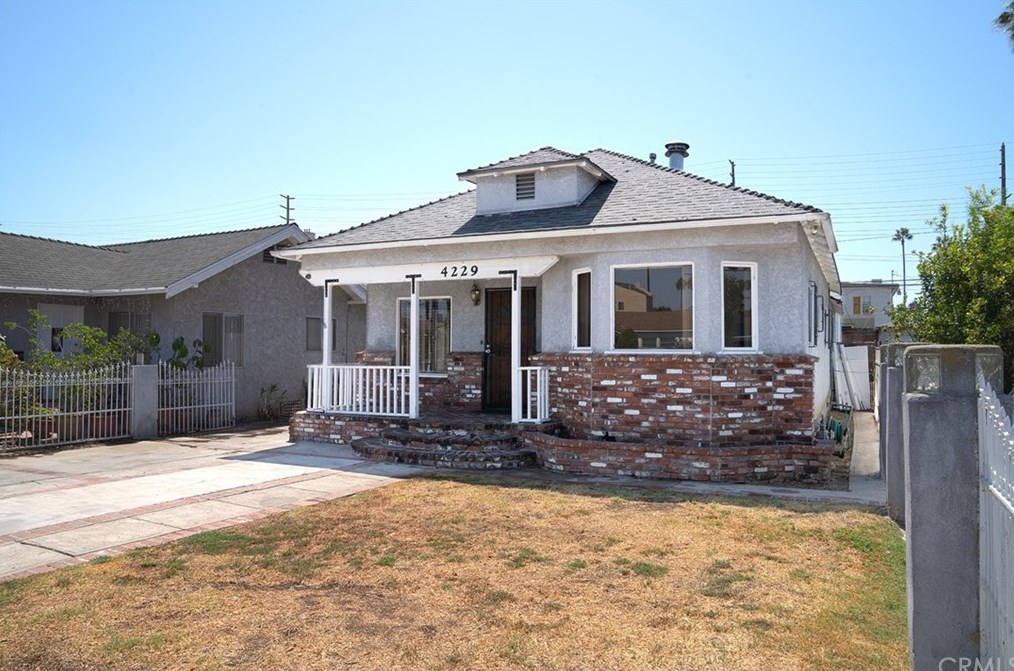 4229 Campbell Dr, Los Angeles, CA 90066-5817