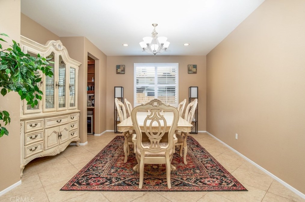 7043 W Ave L6, Lancaster, CA 93536