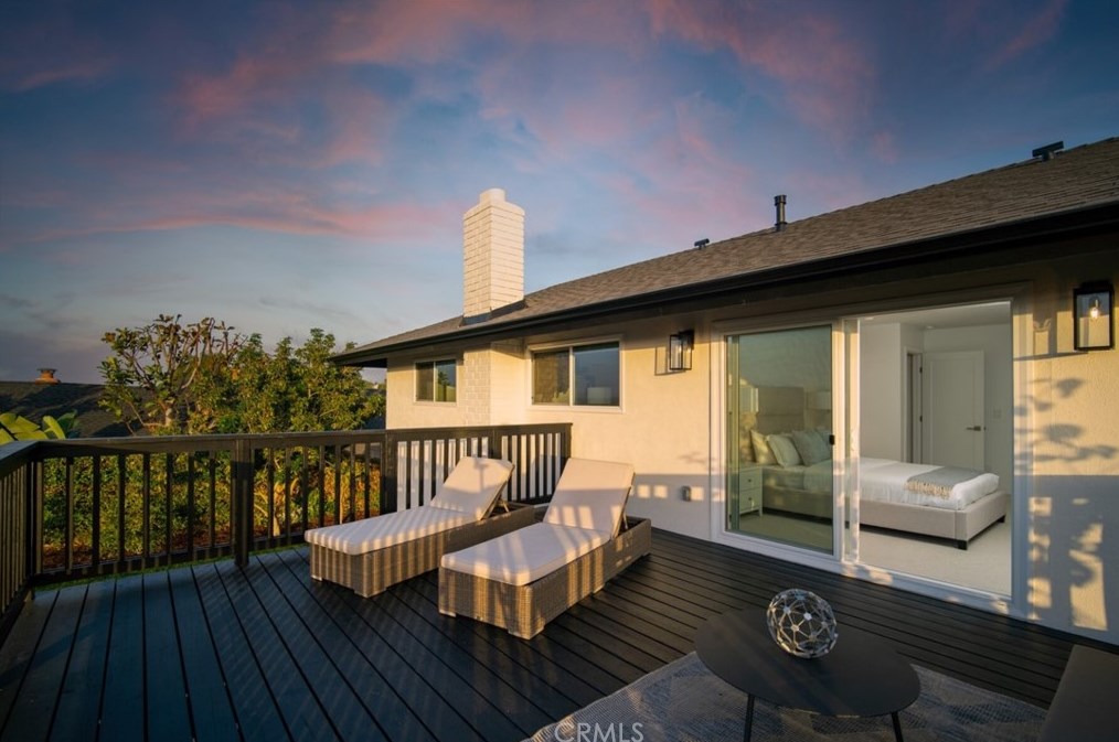 24231 Las Naranjas Dr, Laguna Beach CA  92677-2116 exterior
