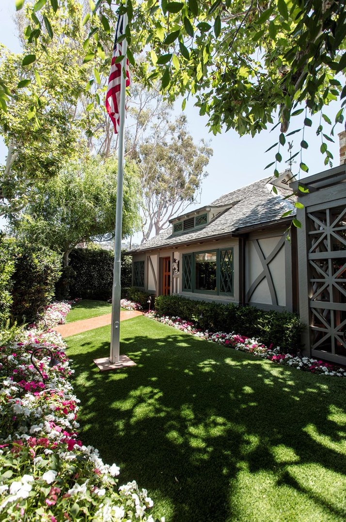 371 El Camino Del Mar, Laguna Beach, CA 92651-2417