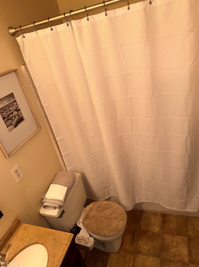 7811 Arbor Cir, Huntington Beach CA  92647-7355 exterior