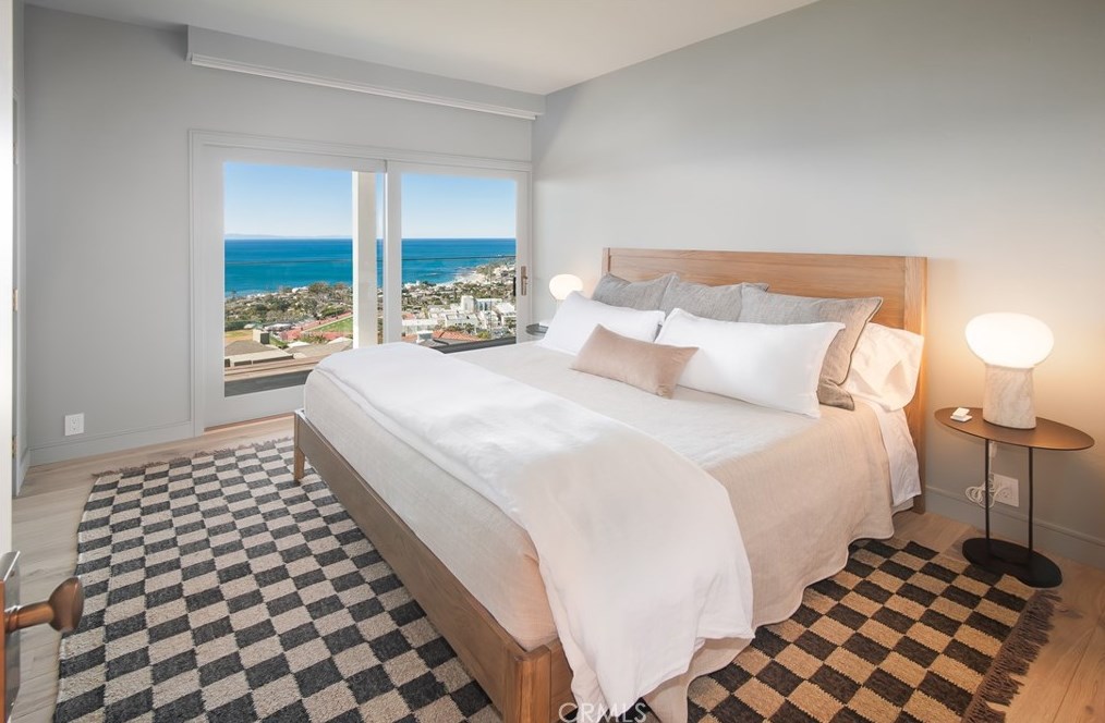 747 Bayview Pl, Laguna Beach CA  92651-2601 exterior
