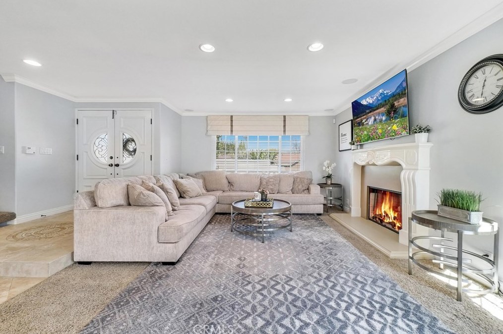 6128 E Baja Dr, Anaheim, CA 92807