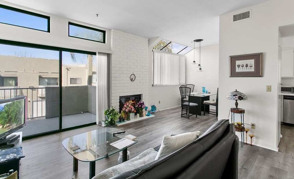 17722 Sergio Cir #203, Huntington Beach, CA 92647