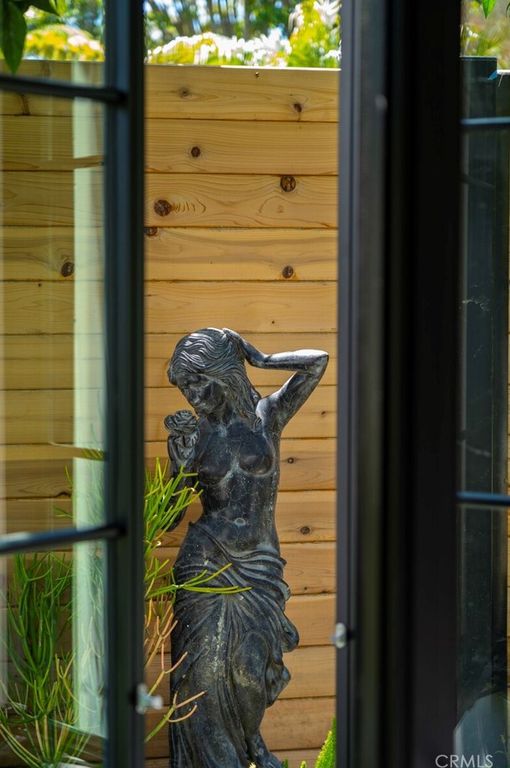 30511 Paseo Del Valle, Laguna Beach CA  92677-2314 exterior