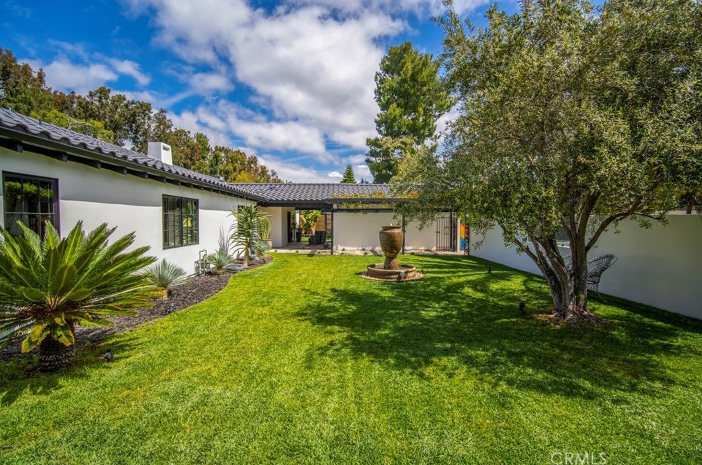 30511 Paseo Del Valle, Laguna Beach CA  92677-2314 exterior