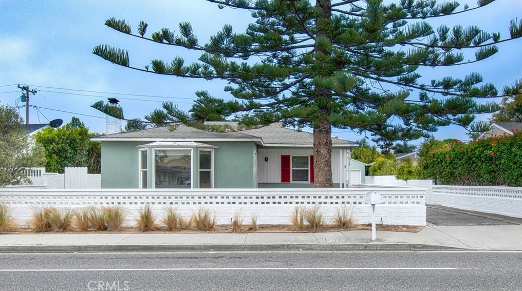 375 E 19th St, Costa Mesa, CA 92627