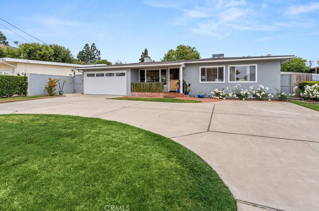 1943 Maple Ave, Costa Mesa, CA 92627