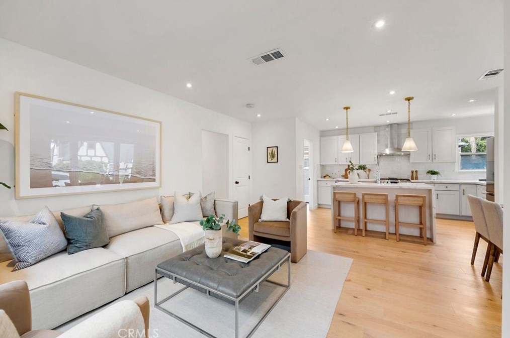 3956 Albright Ave, Los Angeles CA  90066-5002 exterior
