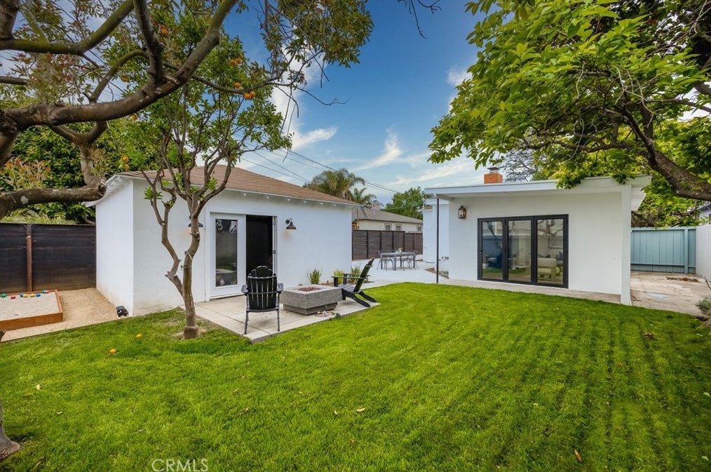 3956 Albright Ave, Los Angeles CA  90066-5002 exterior