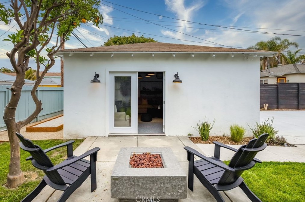 3956 Albright Ave, Los Angeles CA  90066-5002 exterior