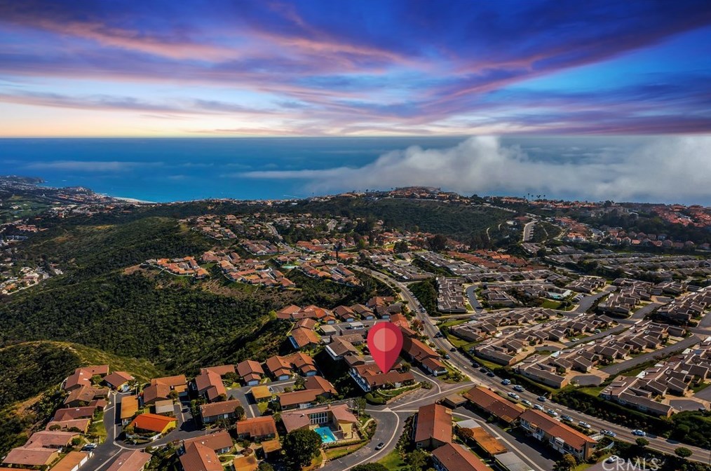 31152 Flying Cloud Dr, Laguna Beach CA  92677-2715 exterior
