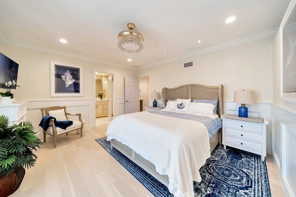 31152 Flying Cloud Dr, Laguna Beach CA  92677-2715 exterior