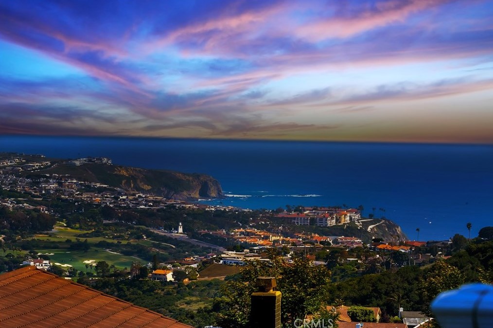 31152 Flying Cloud Dr, Laguna Beach CA  92677-2715 exterior