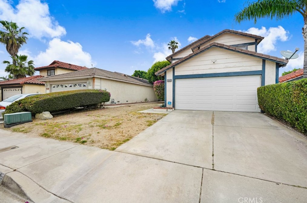 2045 Greenbriar St, Colton, CA 92324