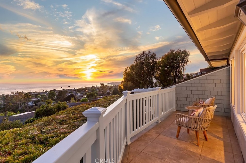 711 Bluebird Canyon Dr, Laguna Beach, CA 92651-3310