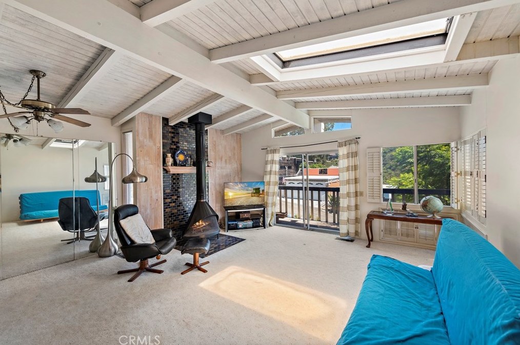 1025 Oro St, Laguna Beach, CA 92651-3533