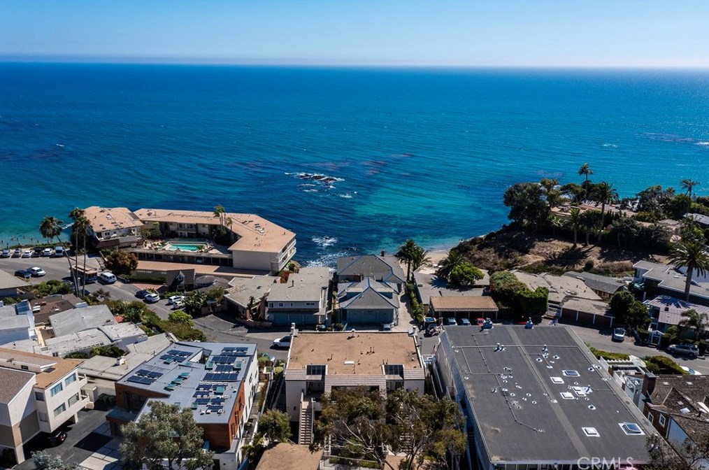 690 Cliff Dr, Laguna Beach, CA 92651-1472