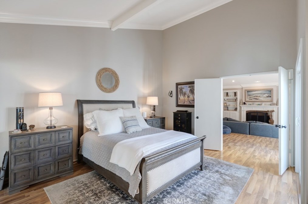 24 Whistling Swan, Irvine CA 92604-4527 exterior