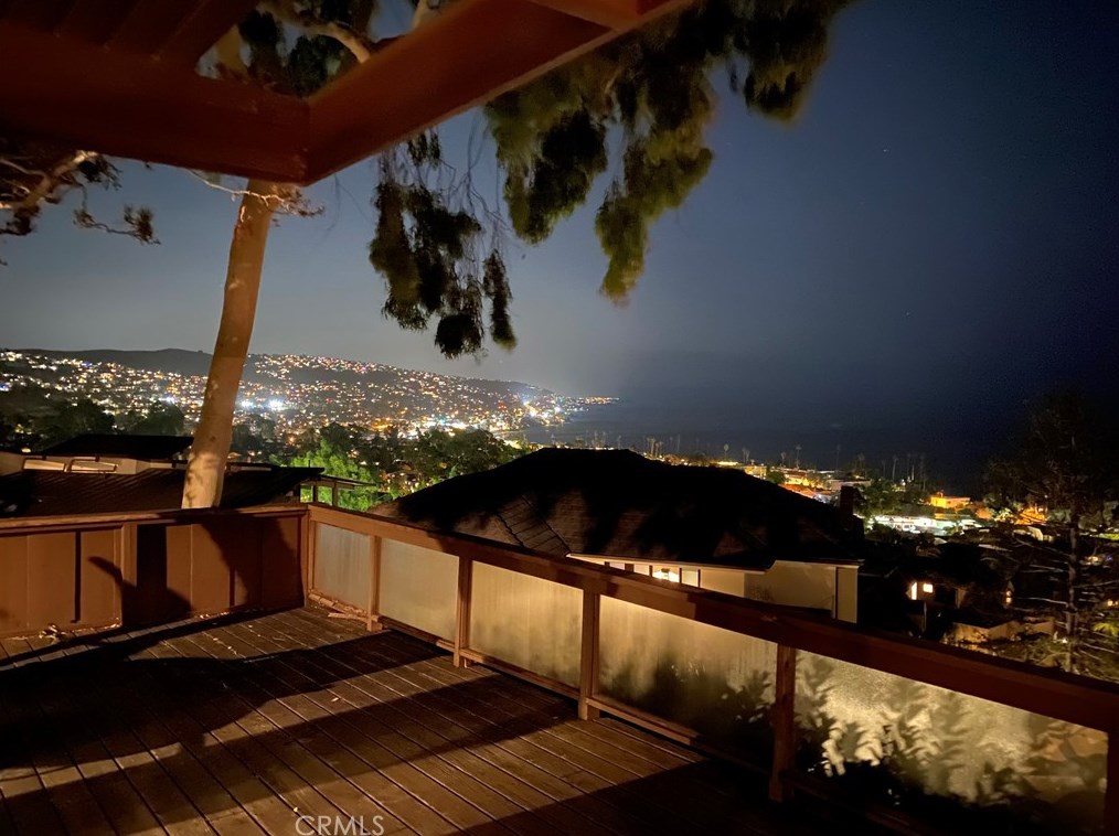 394 Pinecrest Dr, Laguna Beach, CA 92651-1452