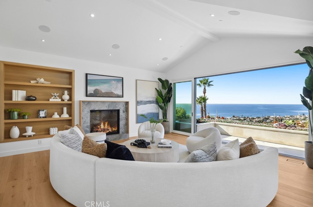 705 Gainsborough Pl, Laguna Beach, CA 92651-3470