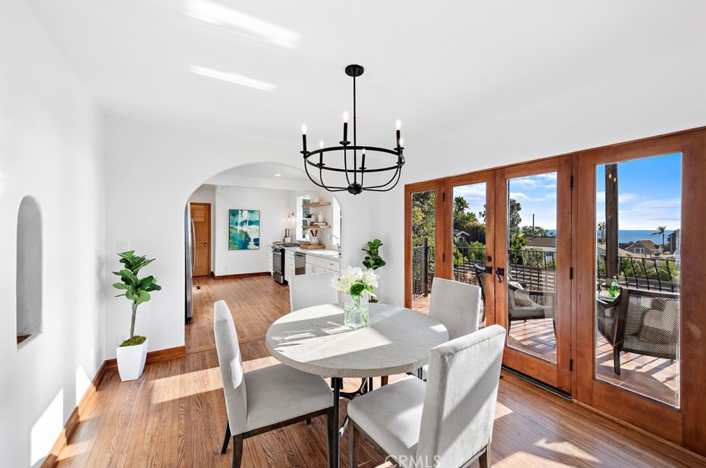 477 Center St, Laguna Beach, CA 92651-3341