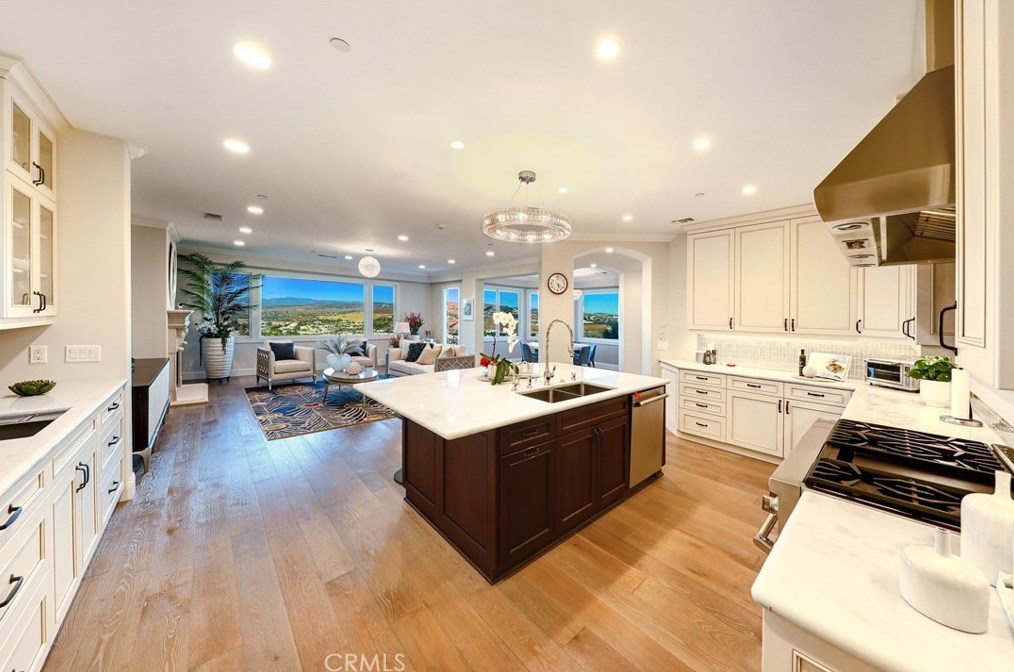 33612 Holtz Hill Rd, Dana Point, CA 92629