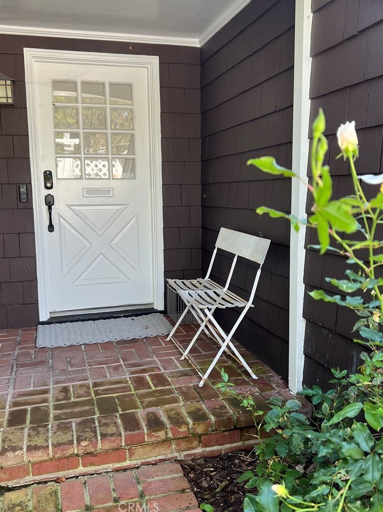 1575 Glenneyre St, Laguna Beach CA  92651-3207 exterior