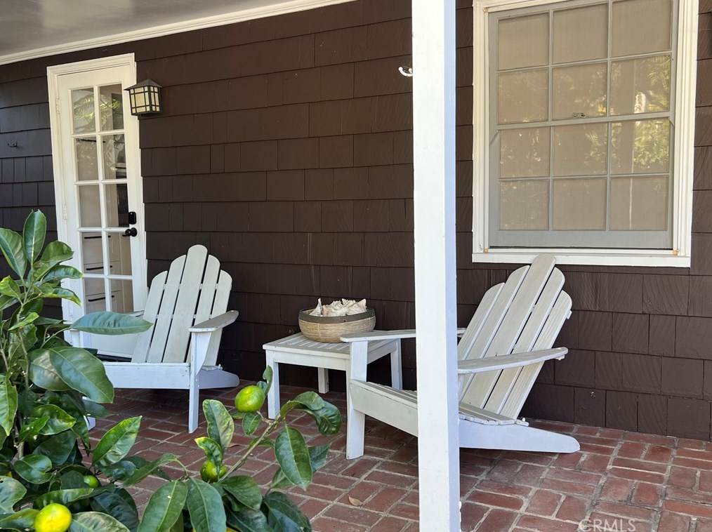 1575 Glenneyre St, Laguna Beach CA  92651-3207 exterior